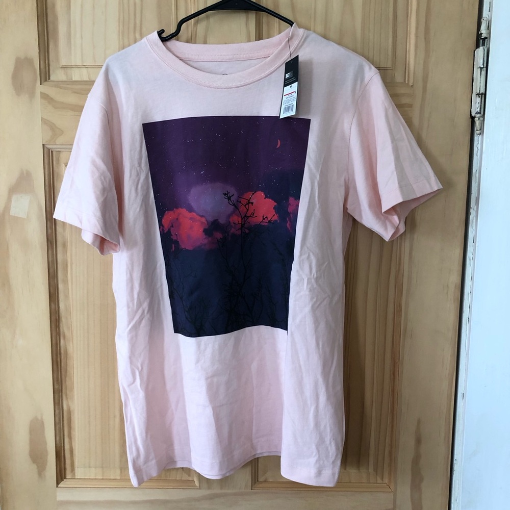 NWT Original Use Pink Graphic T-Shirt with Night Sky Design - Sz M